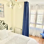 Apartamento Cimadevilla 16 *