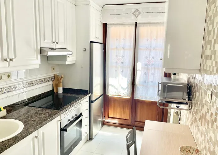 Cimadevilla 16 Apartman Gijón